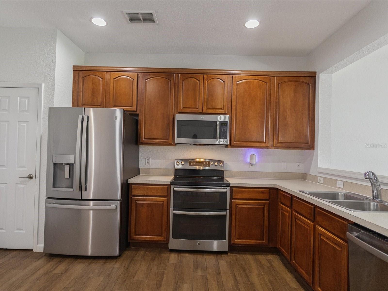 1055 Rock Harbor Avenue, FL
