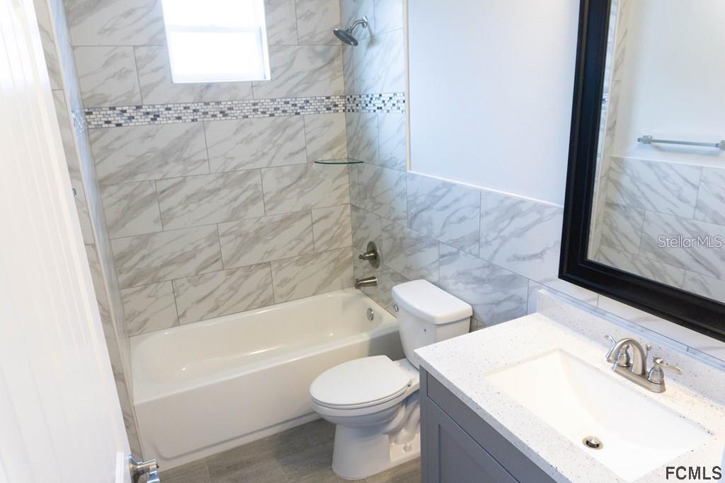 214 Coral Reef Court, FL