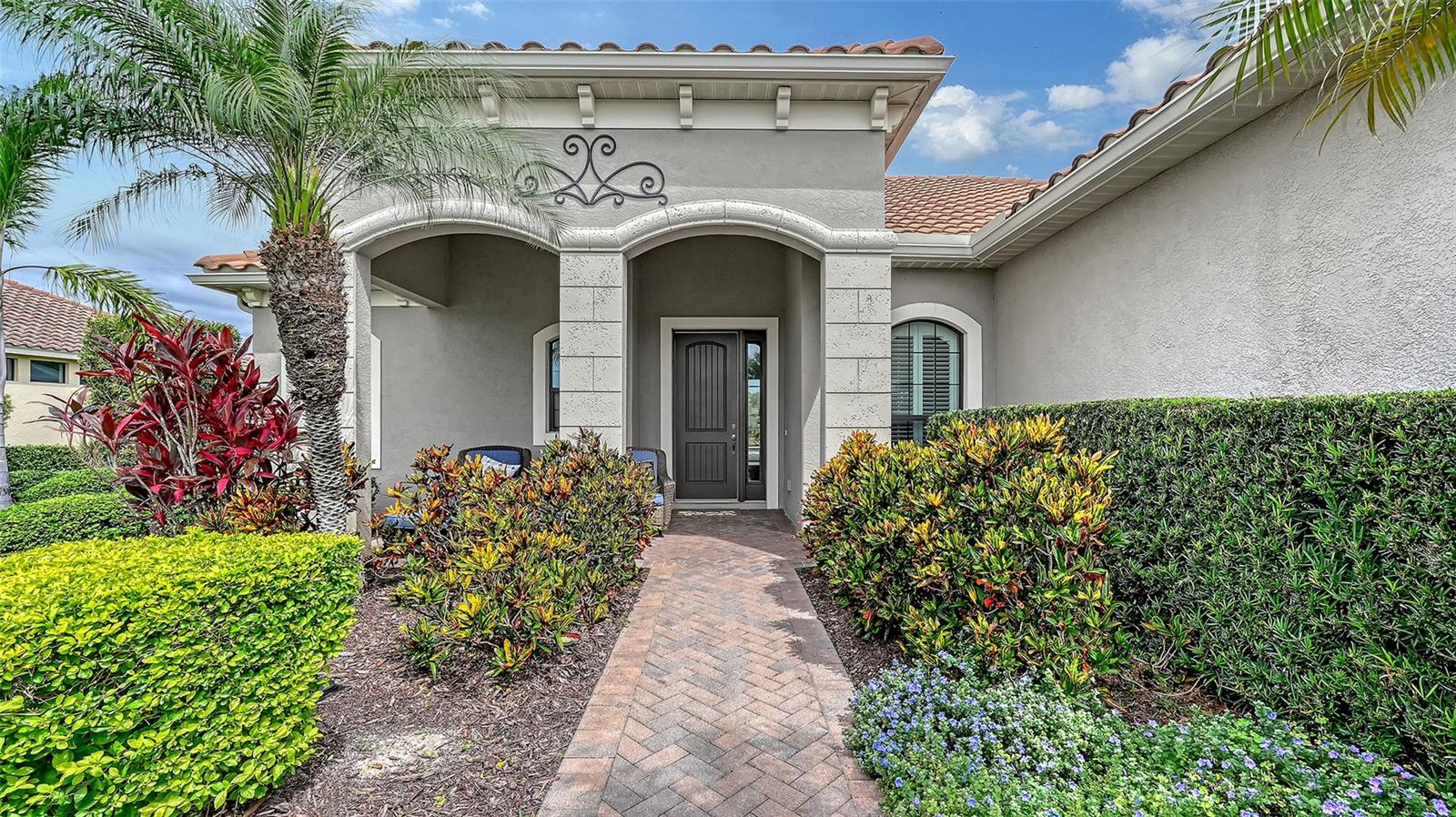 8215 Larkspur Circle, FL