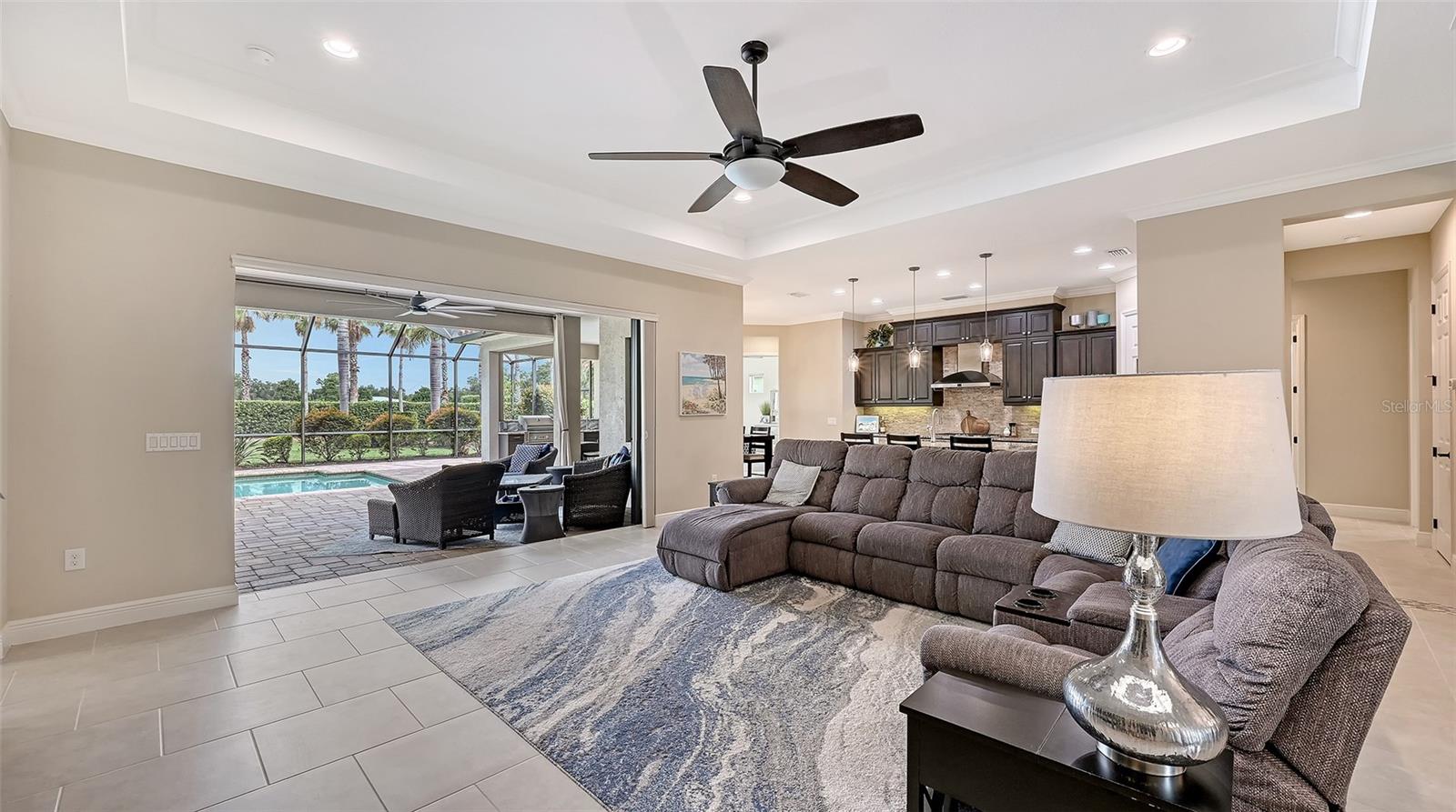 8215 Larkspur Circle, FL