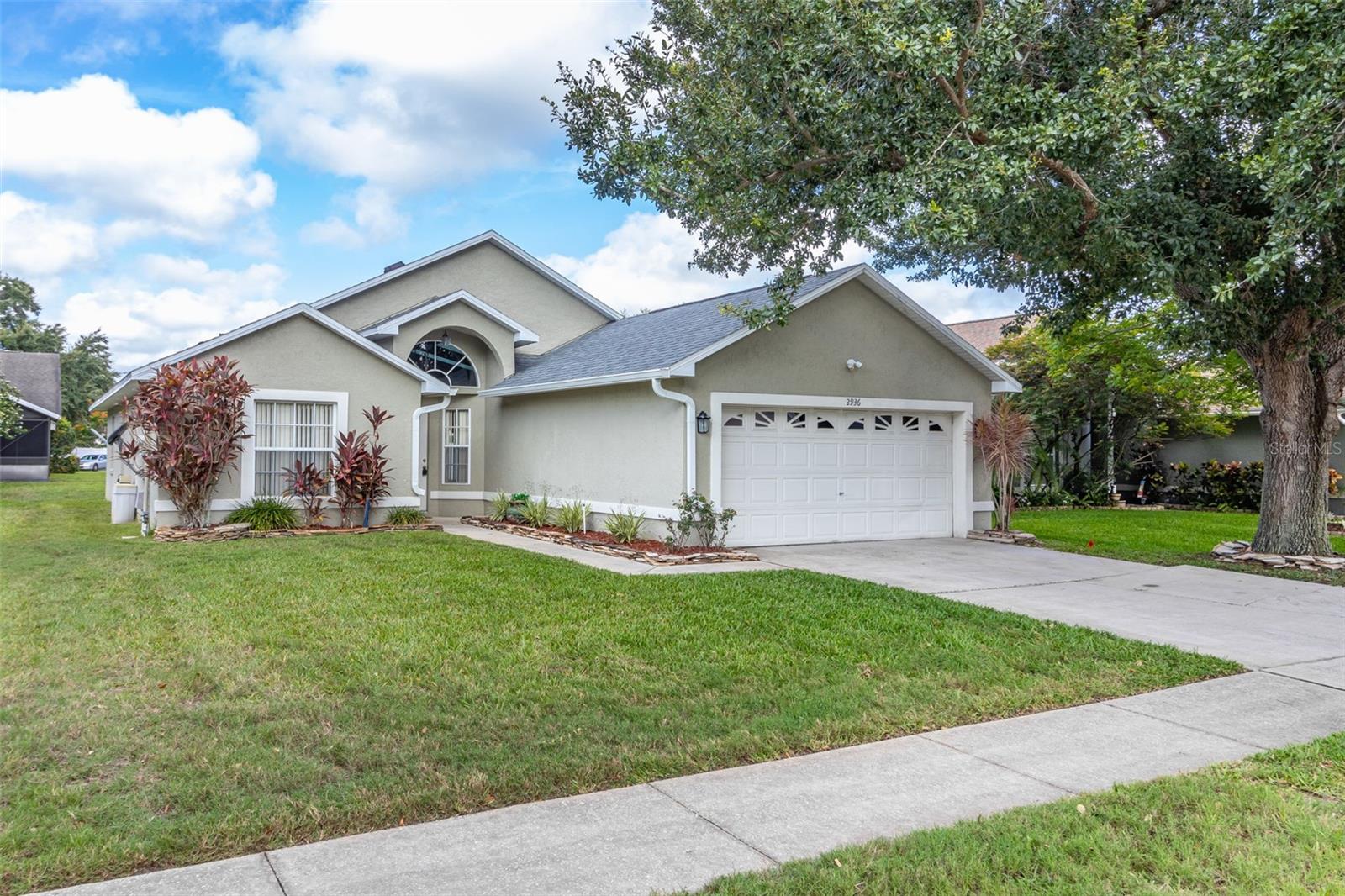 2936 Twin Oaks Drive, FL