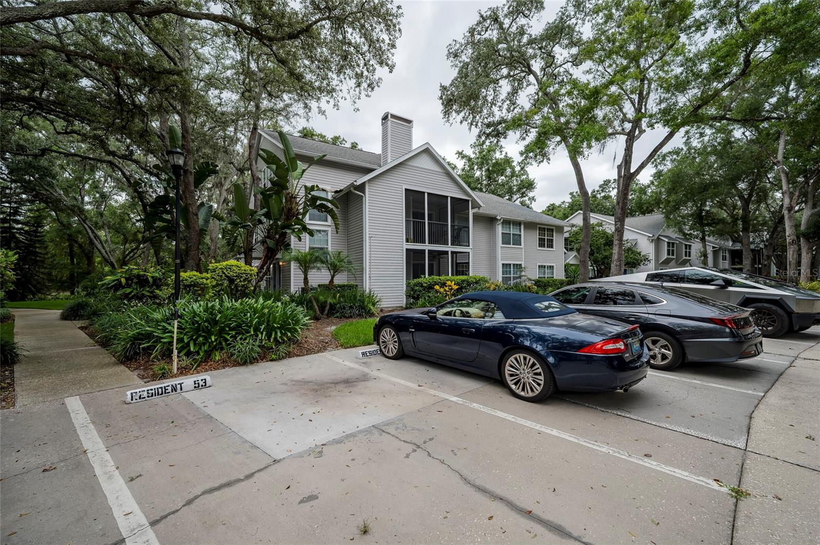 3164 Valley Oaks Drive, FL