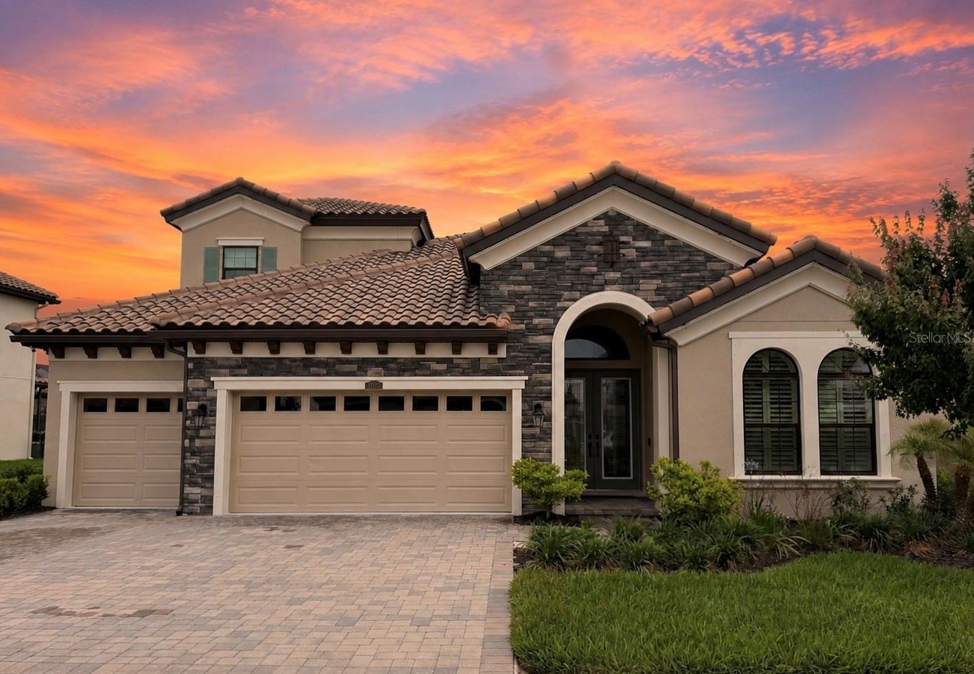 11105 Rustic Timber Loop, FL