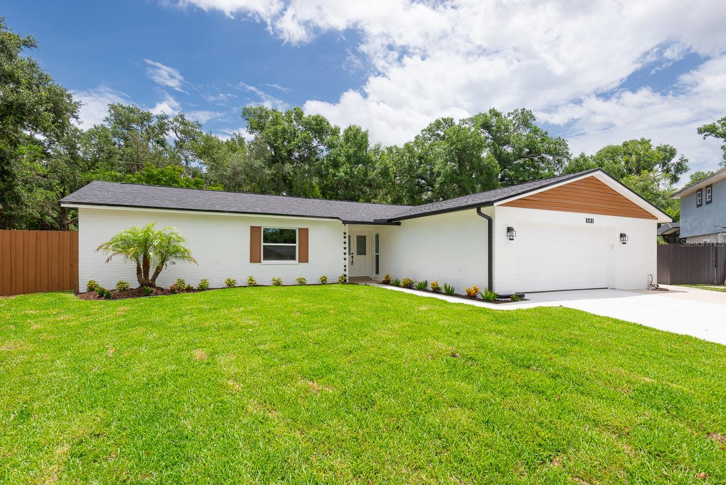 501 Hillpine Way, FL