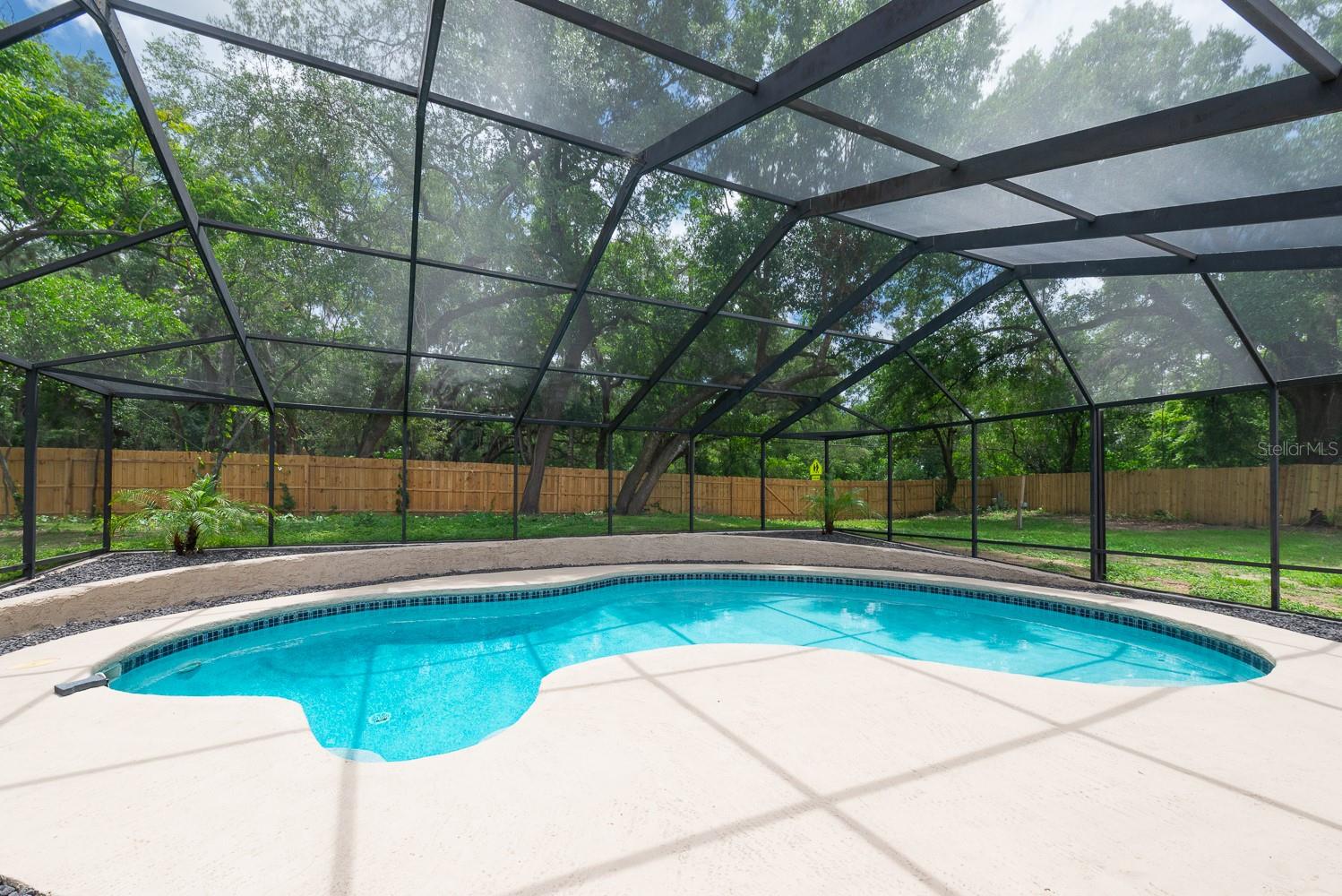 501 Hillpine Way, FL