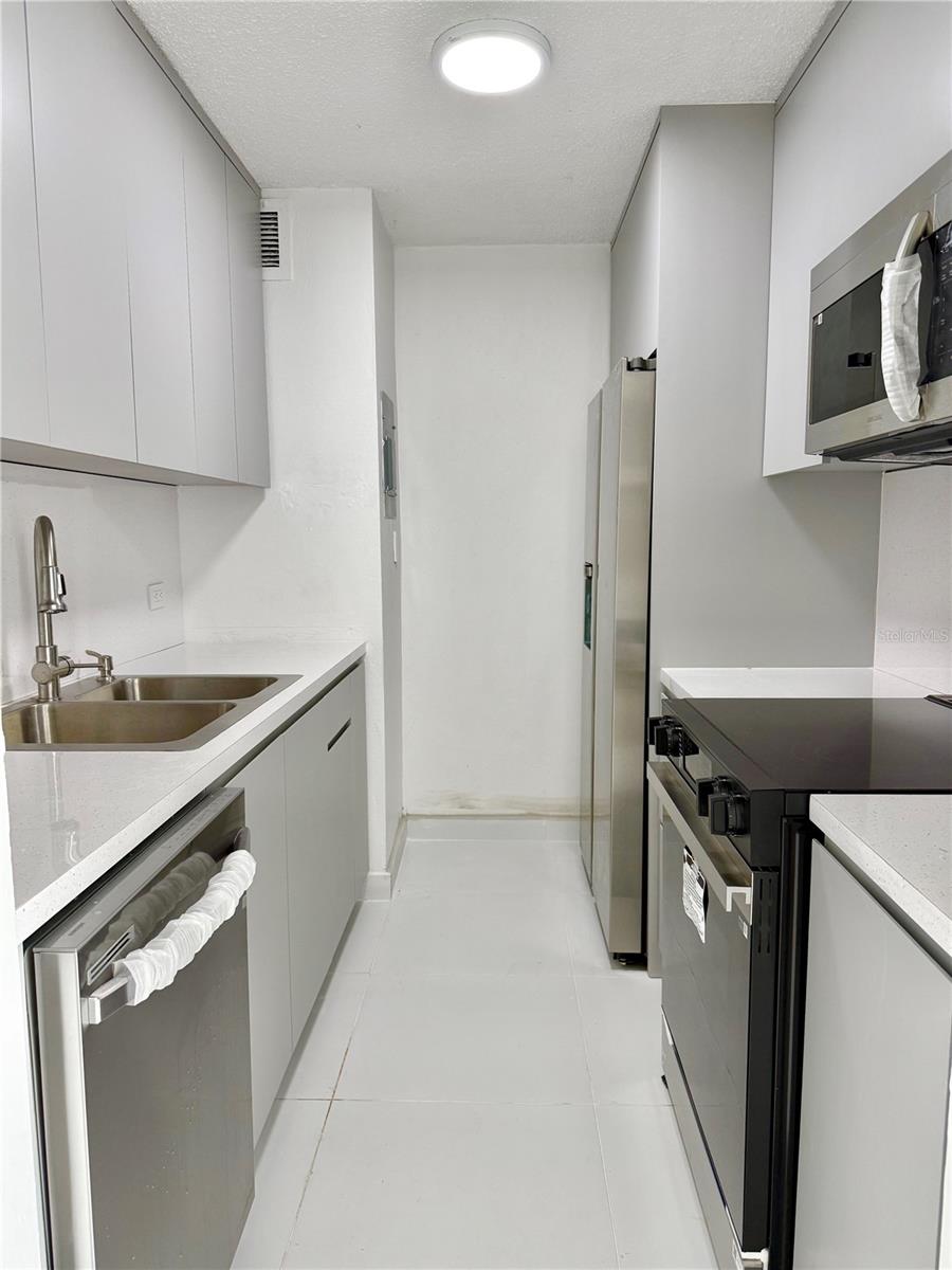 14 Ave.San Patricio, PR