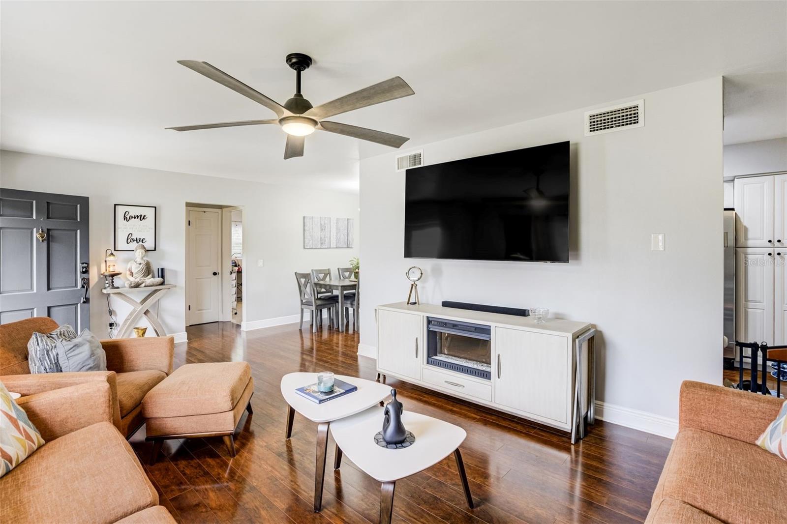 1636 Leisure Drive, FL