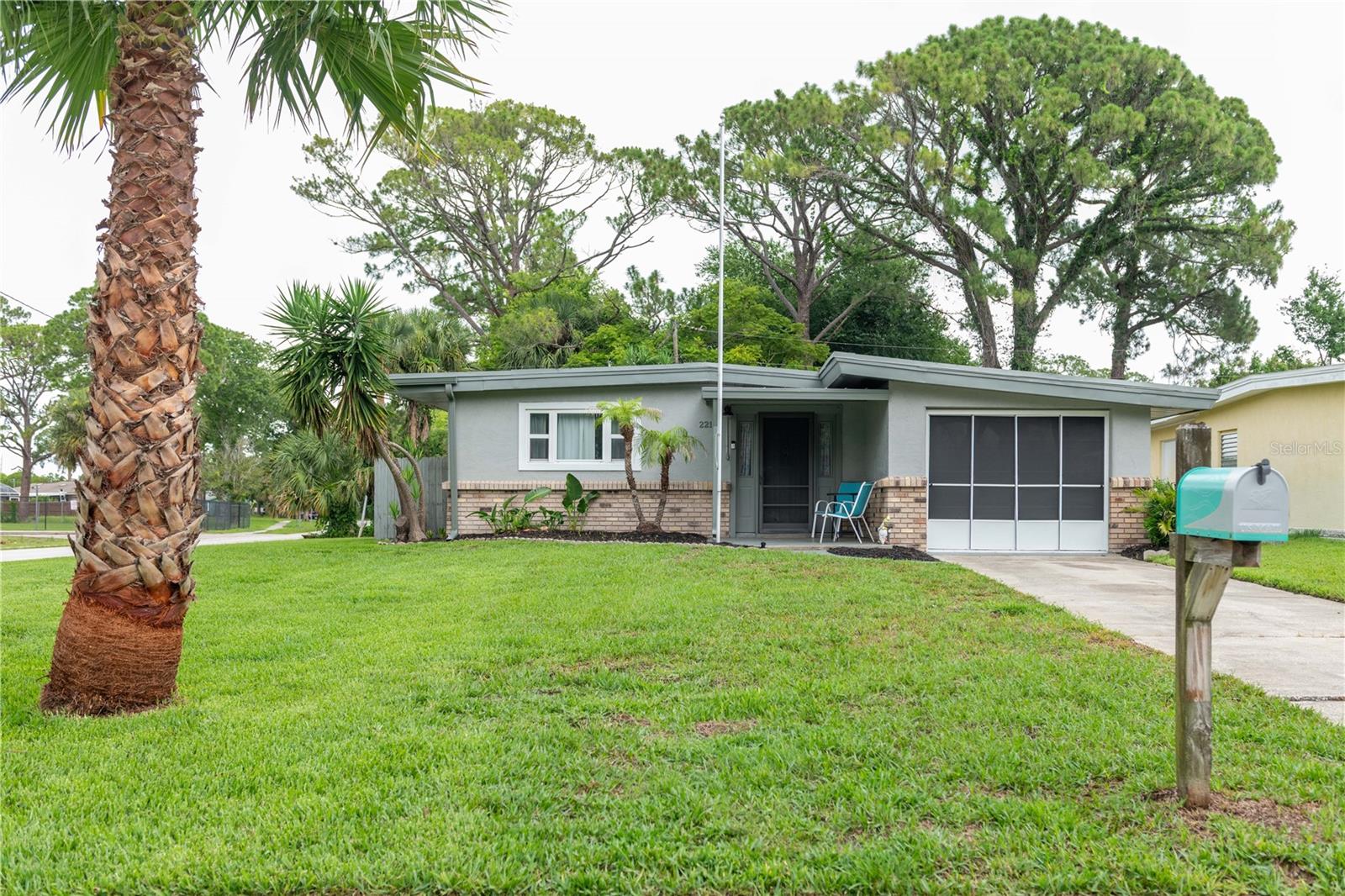 2215 Garfield Drive, FL