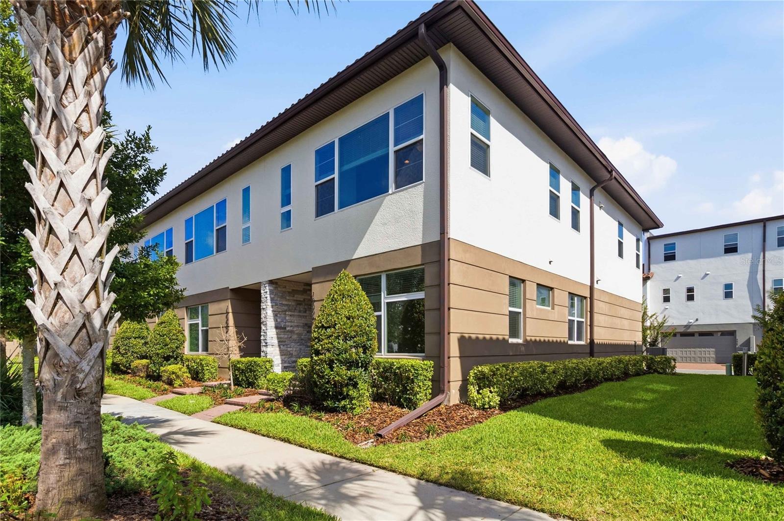 10096 Sunnifa Alley, FL