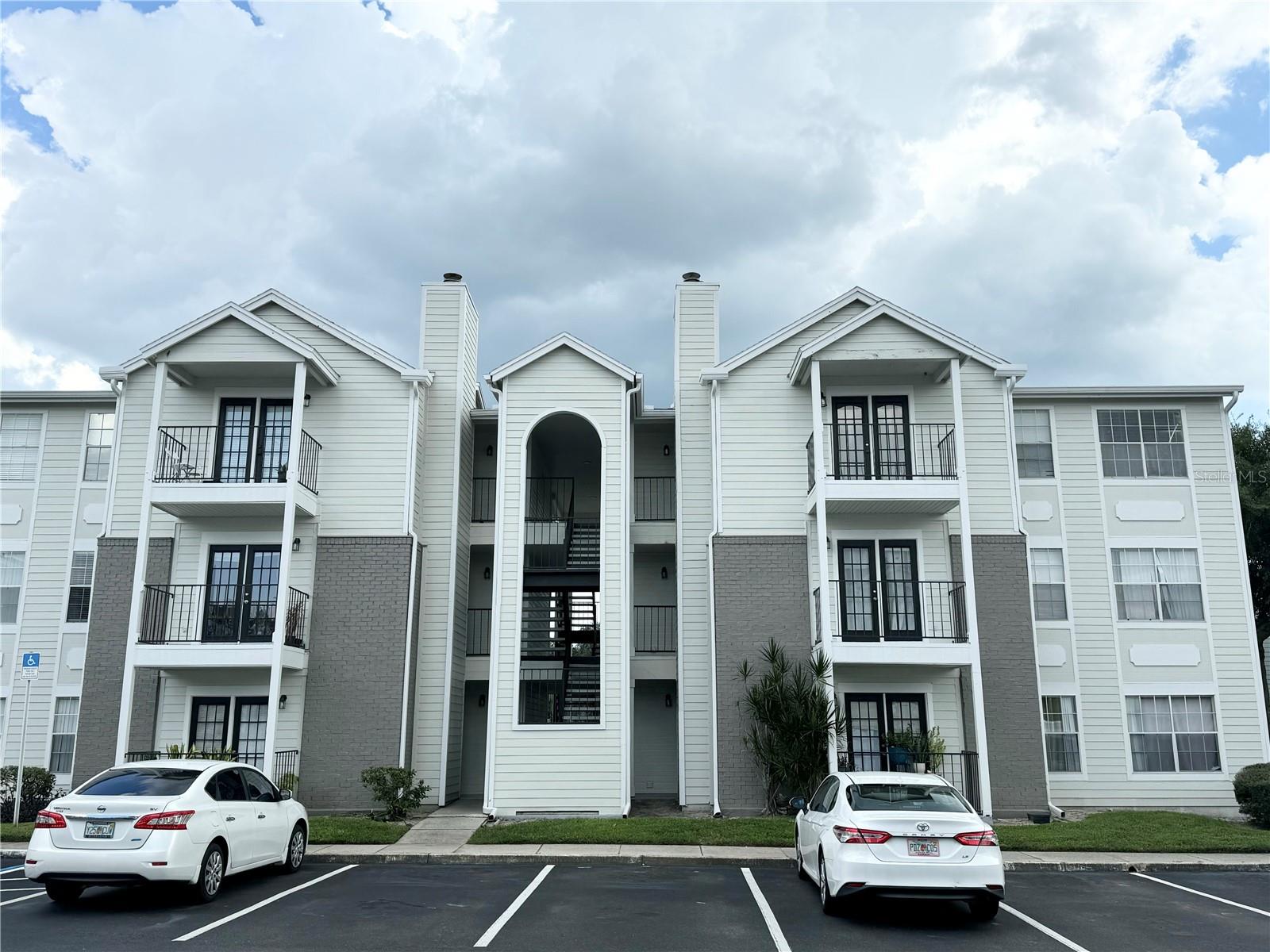 2550 Alafaya Trail, FL