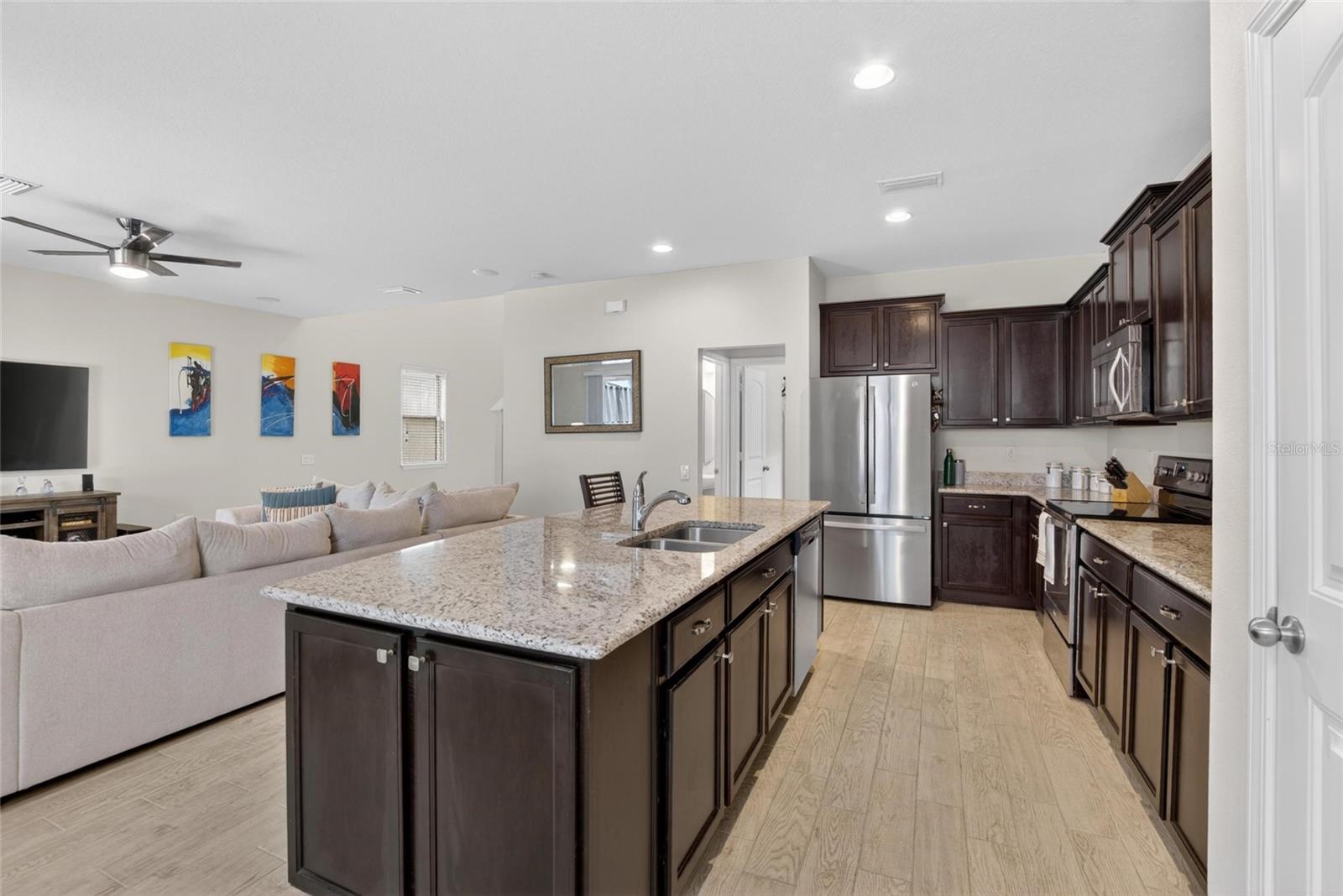 6207 Magnolia Park Blvd, FL