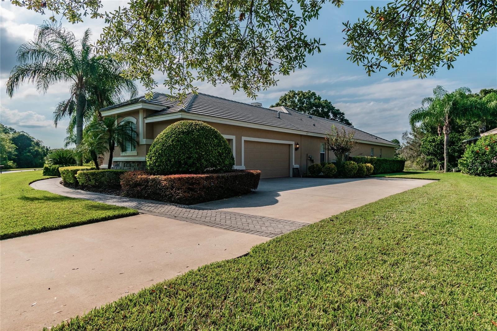 1107 Oxbridge Drive, FL