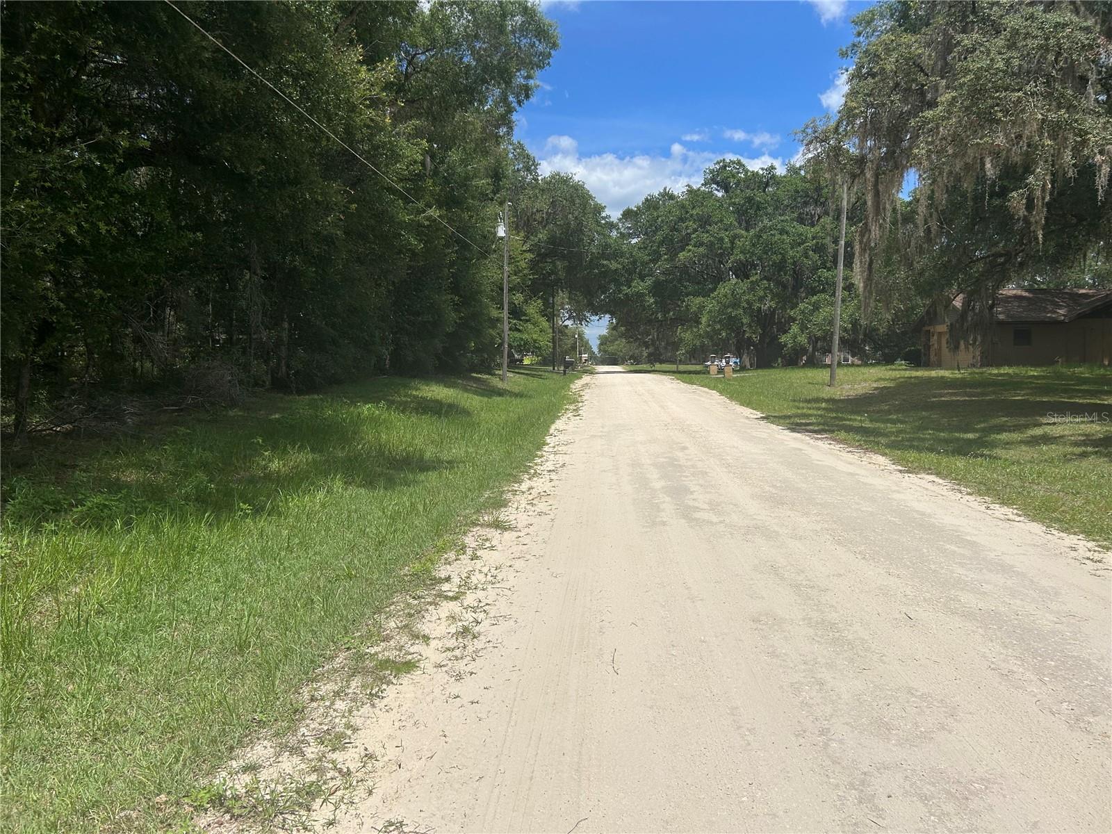 111 Lane, FL