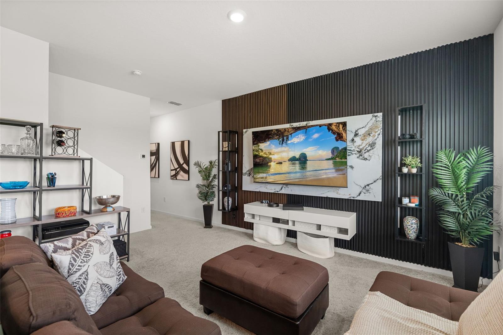 8720 Sportsman Loop, FL