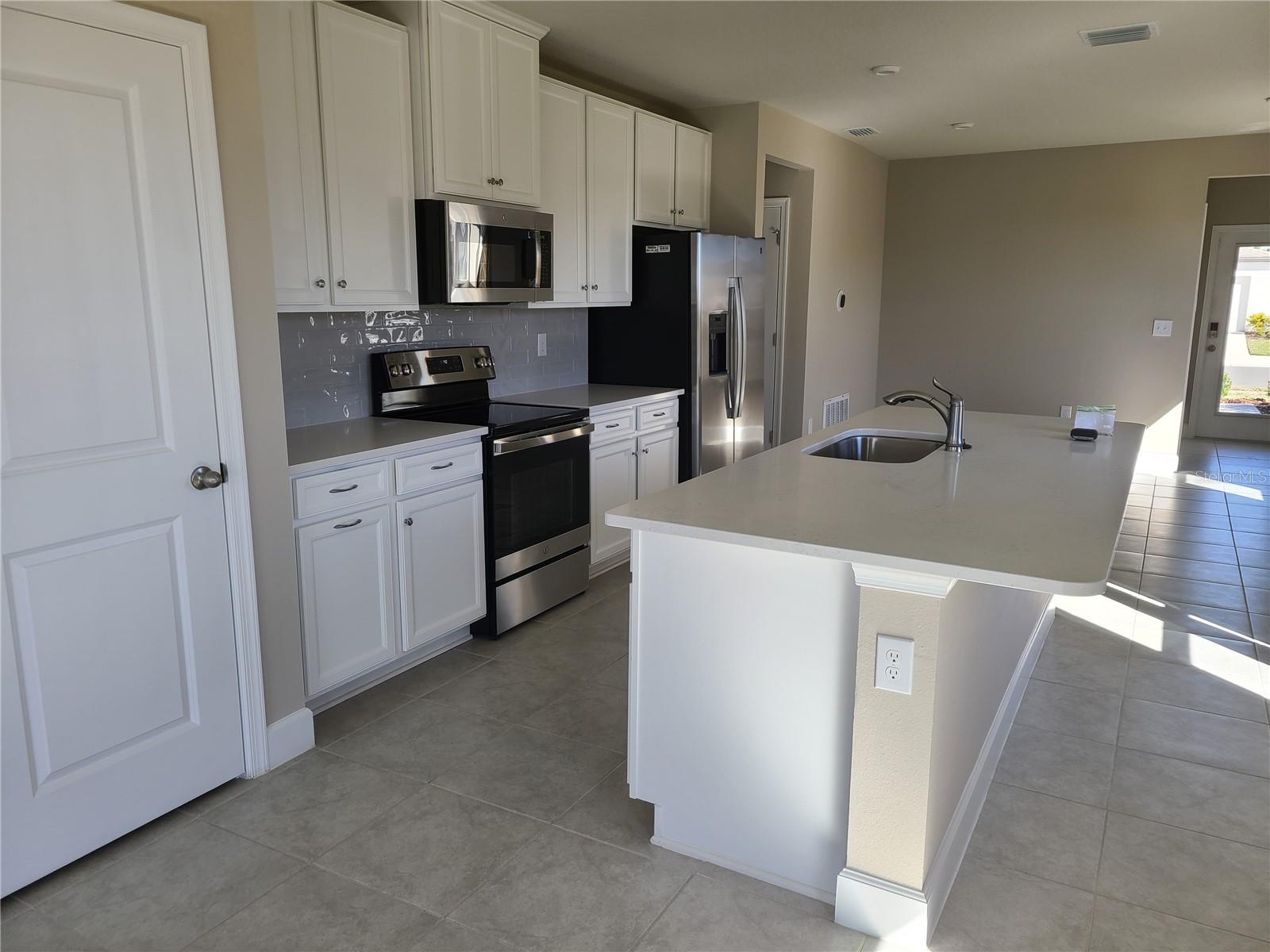 10013 Daybreak Glen, FL
