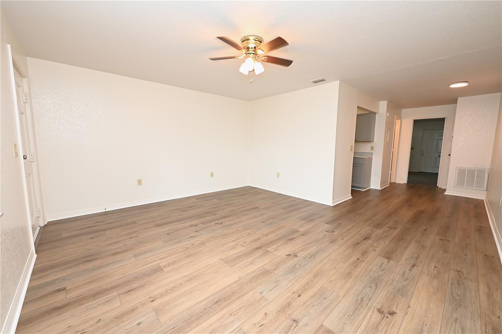613 Robin Road, FL