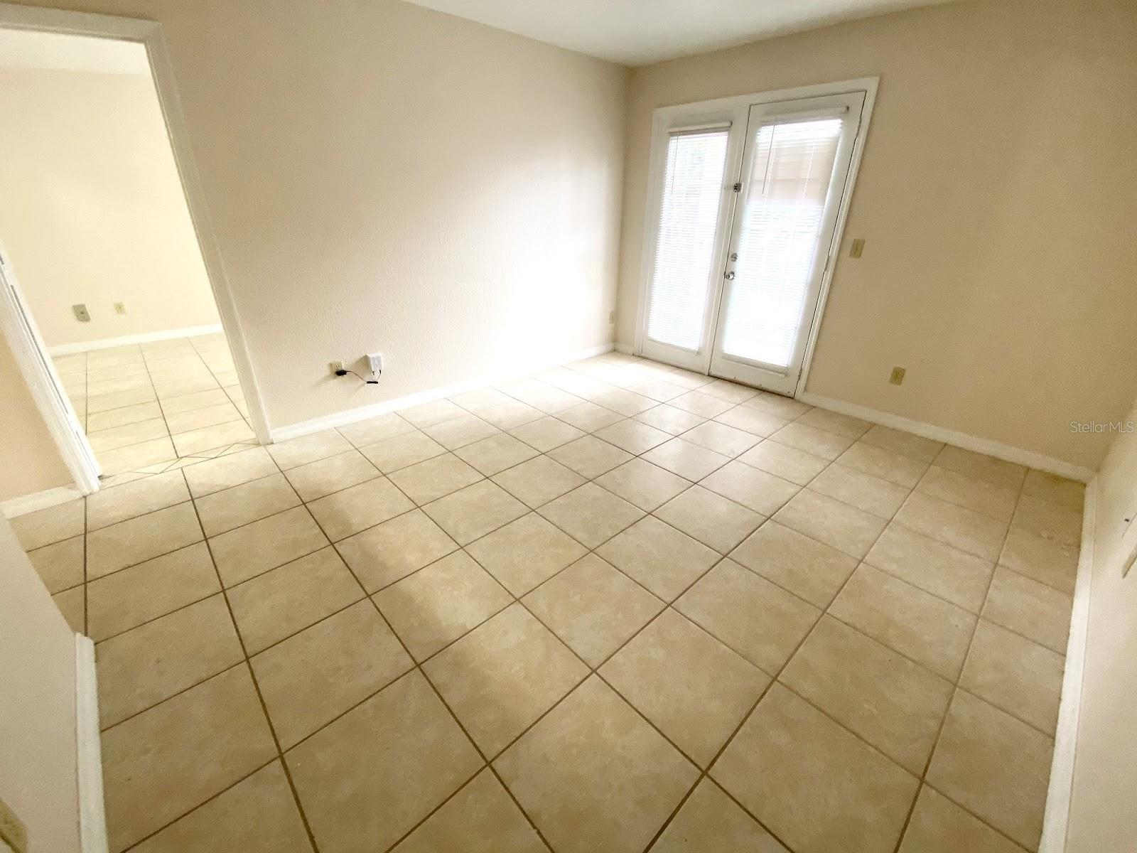 2550 Alafaya Trail, FL