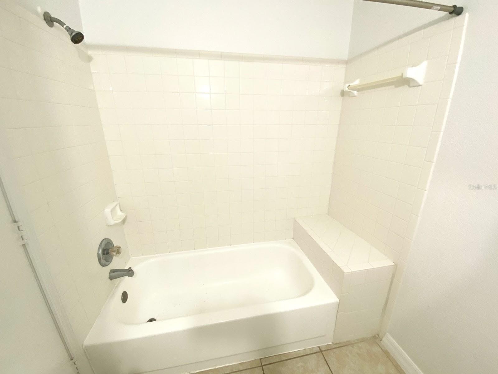 2550 Alafaya Trail, FL