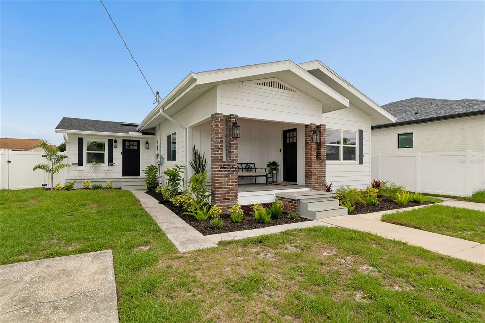 2505 North B Street, FL