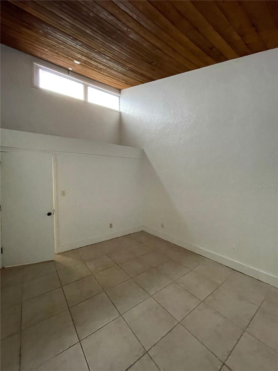 3318 Camelot Drive, FL