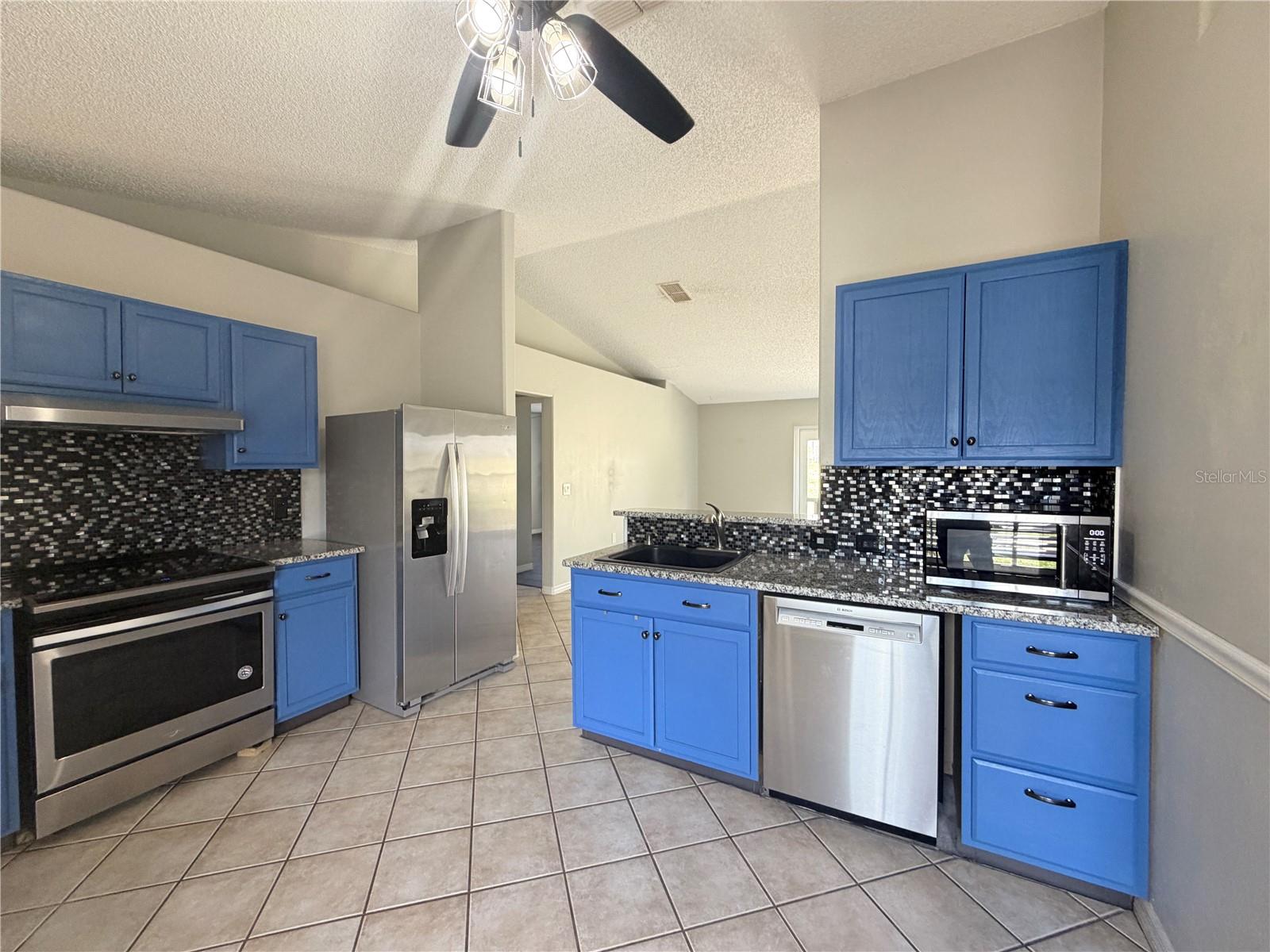 2703 Leafy Way Lane, FL