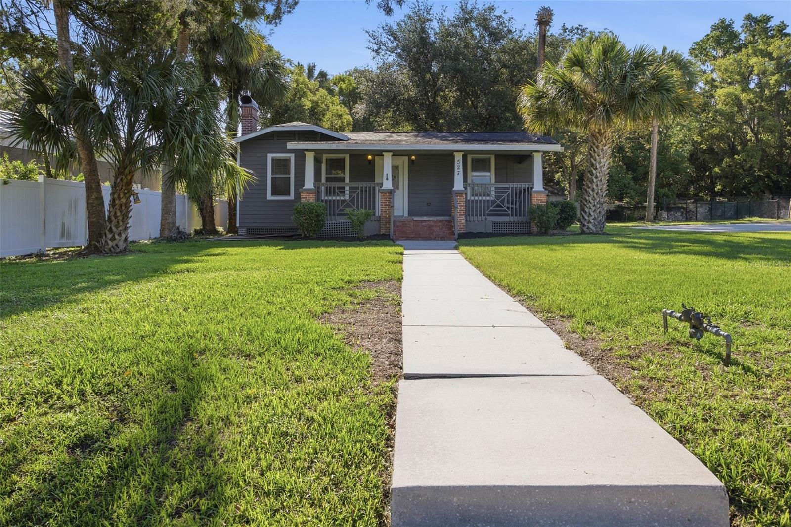 527 8th Avenue, FL
