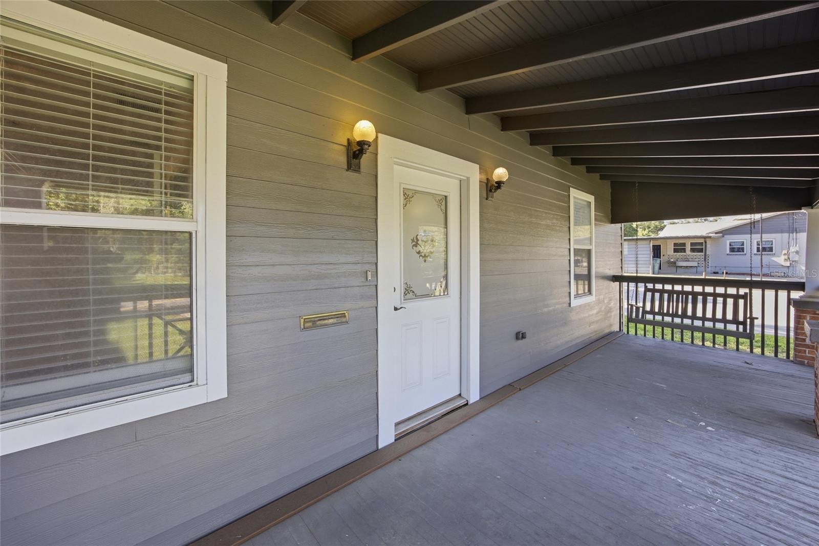 527 8th Avenue, FL