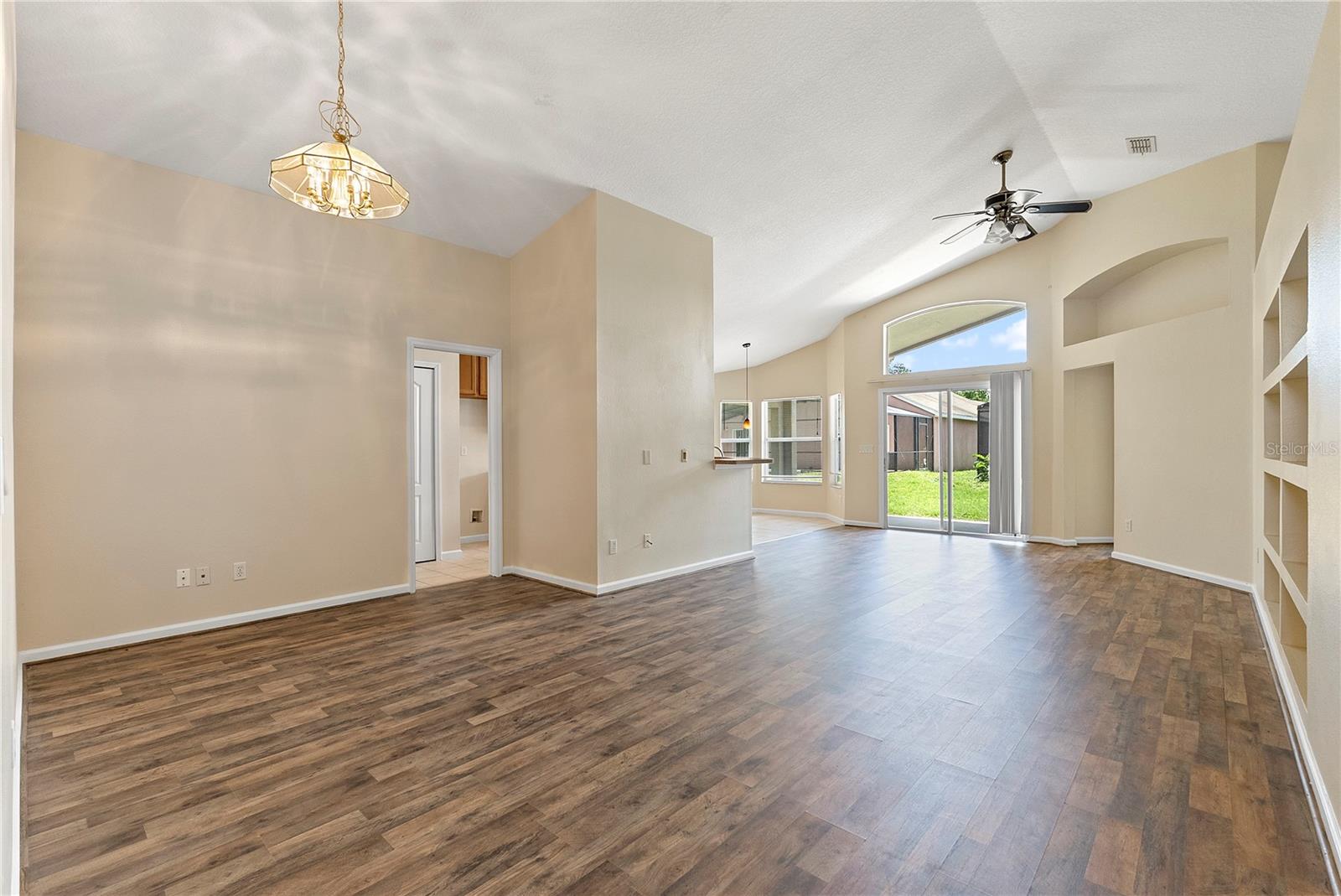 3103 Merlot Way, FL