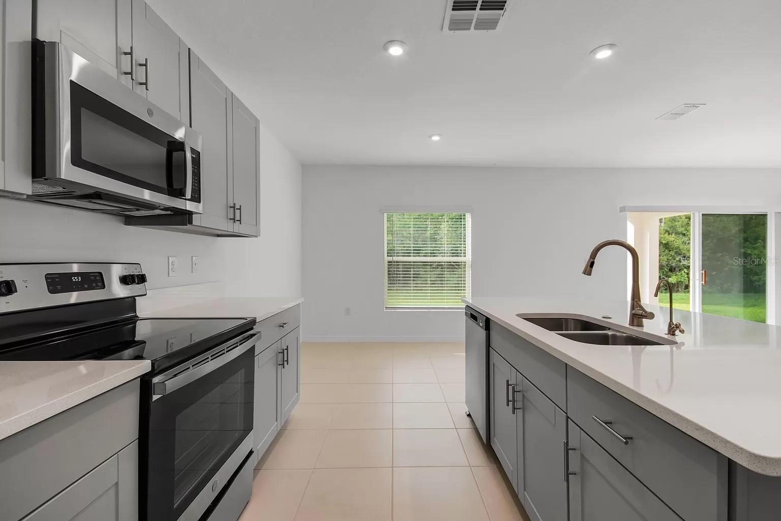 3964 Southern Vista Loop, FL