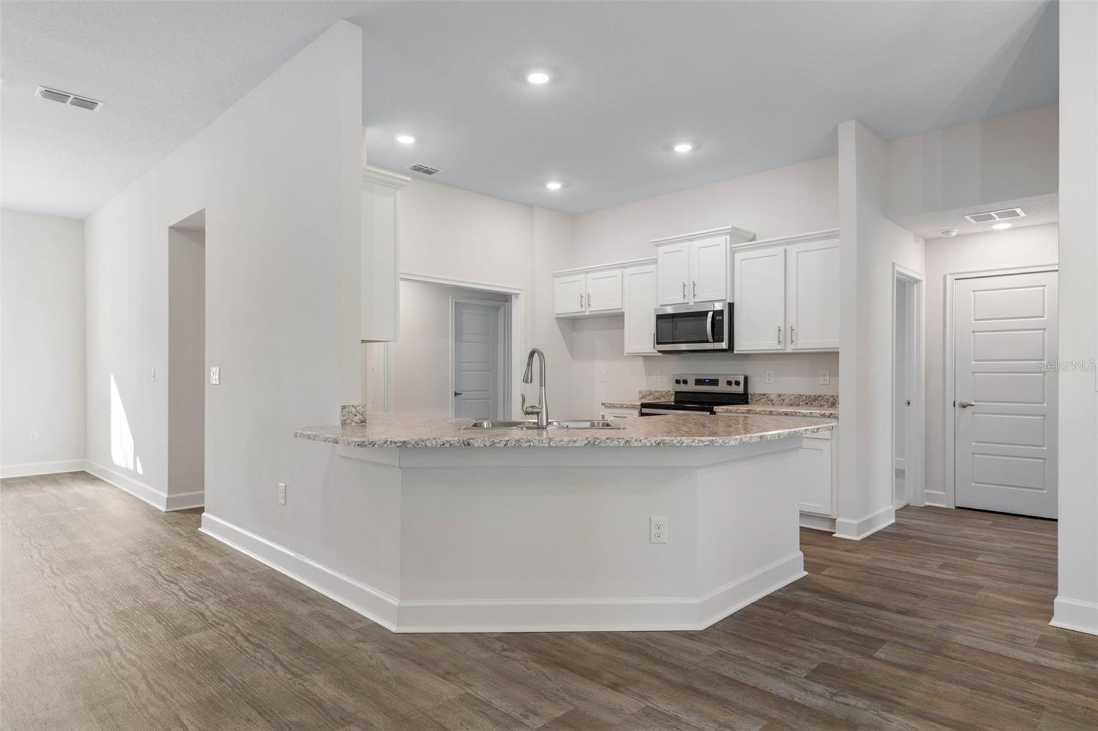 36 Rymshaw Drive, FL