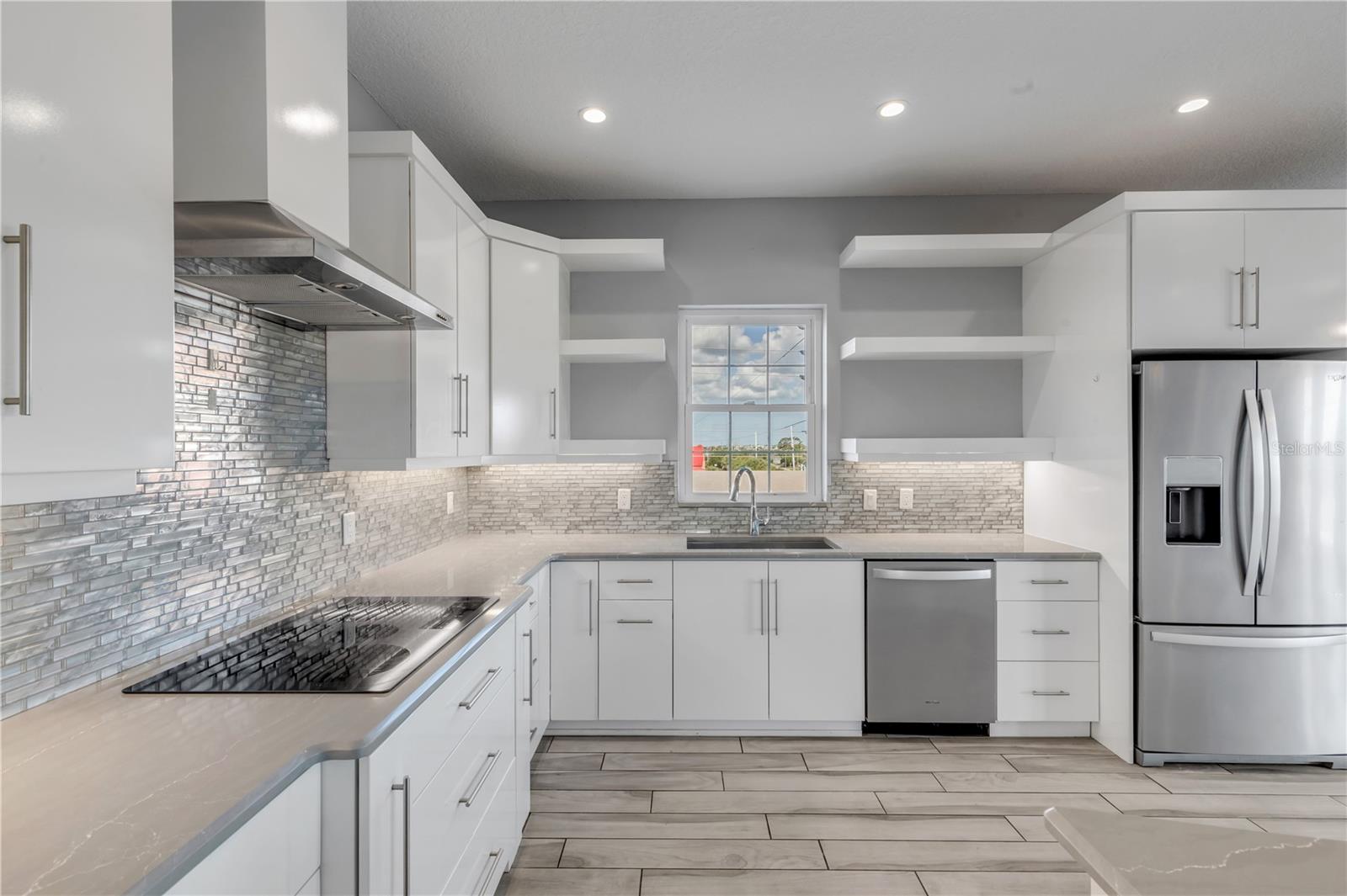 701 Third Avenue, FL