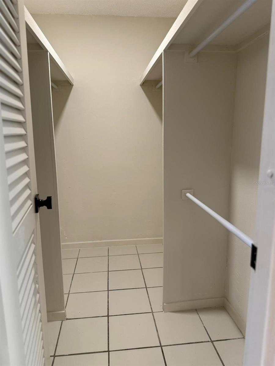 702 Pisos De Miramar, PR