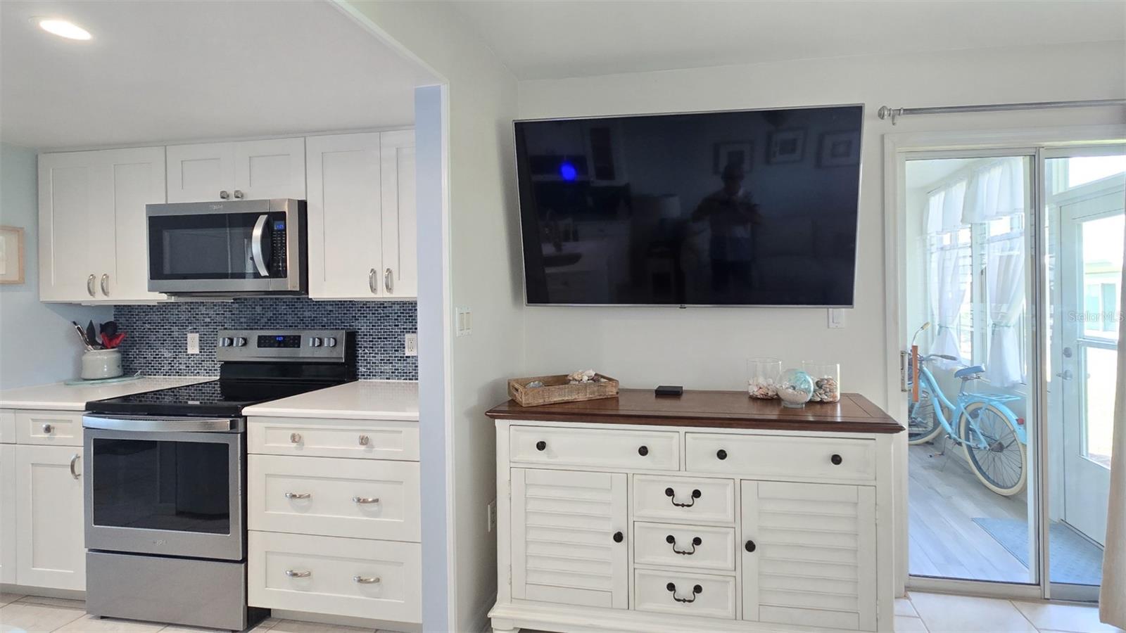 608 Beach Park Lane, FL