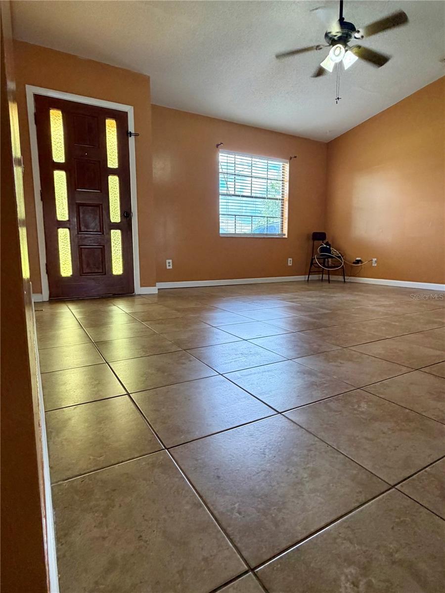 348 Cornwallis Court, FL