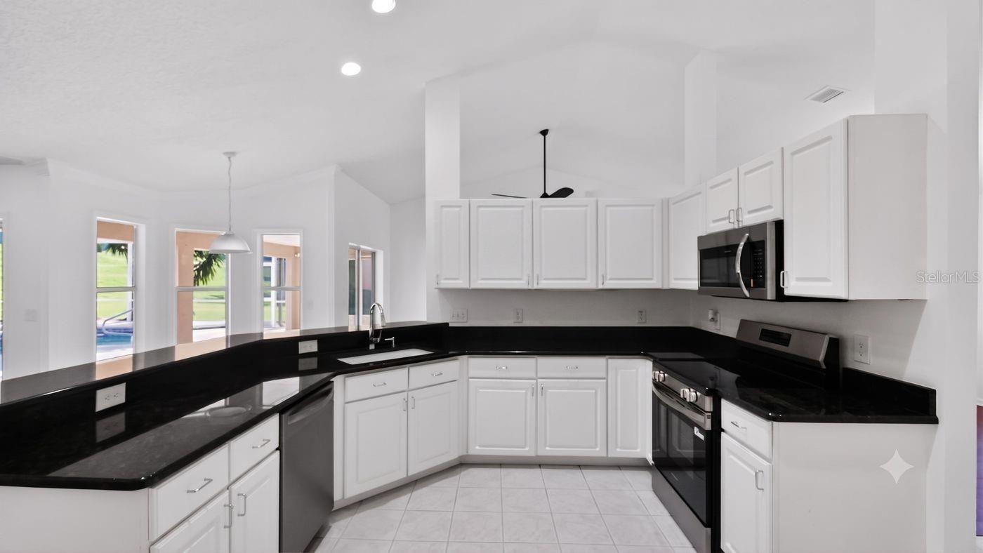 3325 Indian Trail, FL