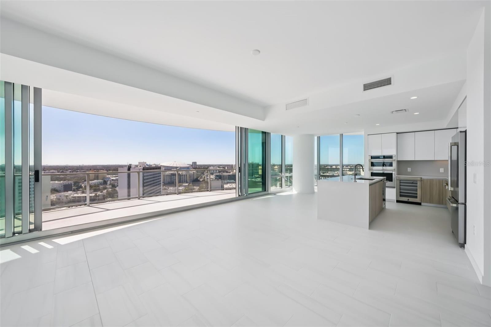400 Central Avenue, FL