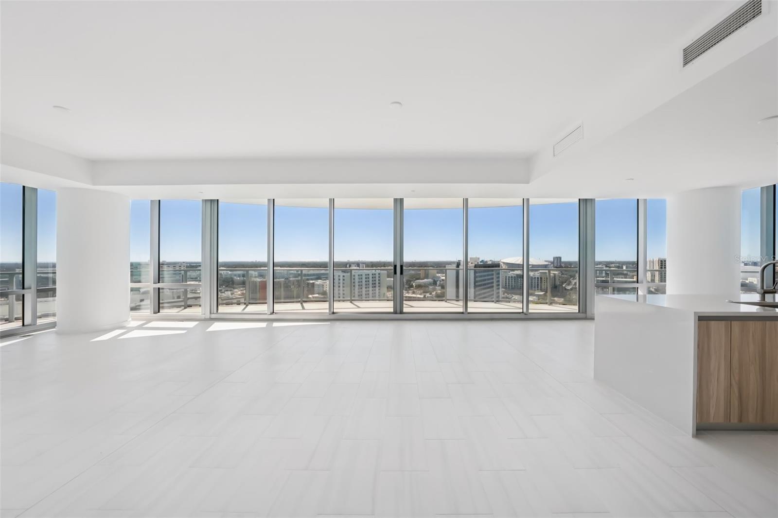 400 Central Avenue, FL