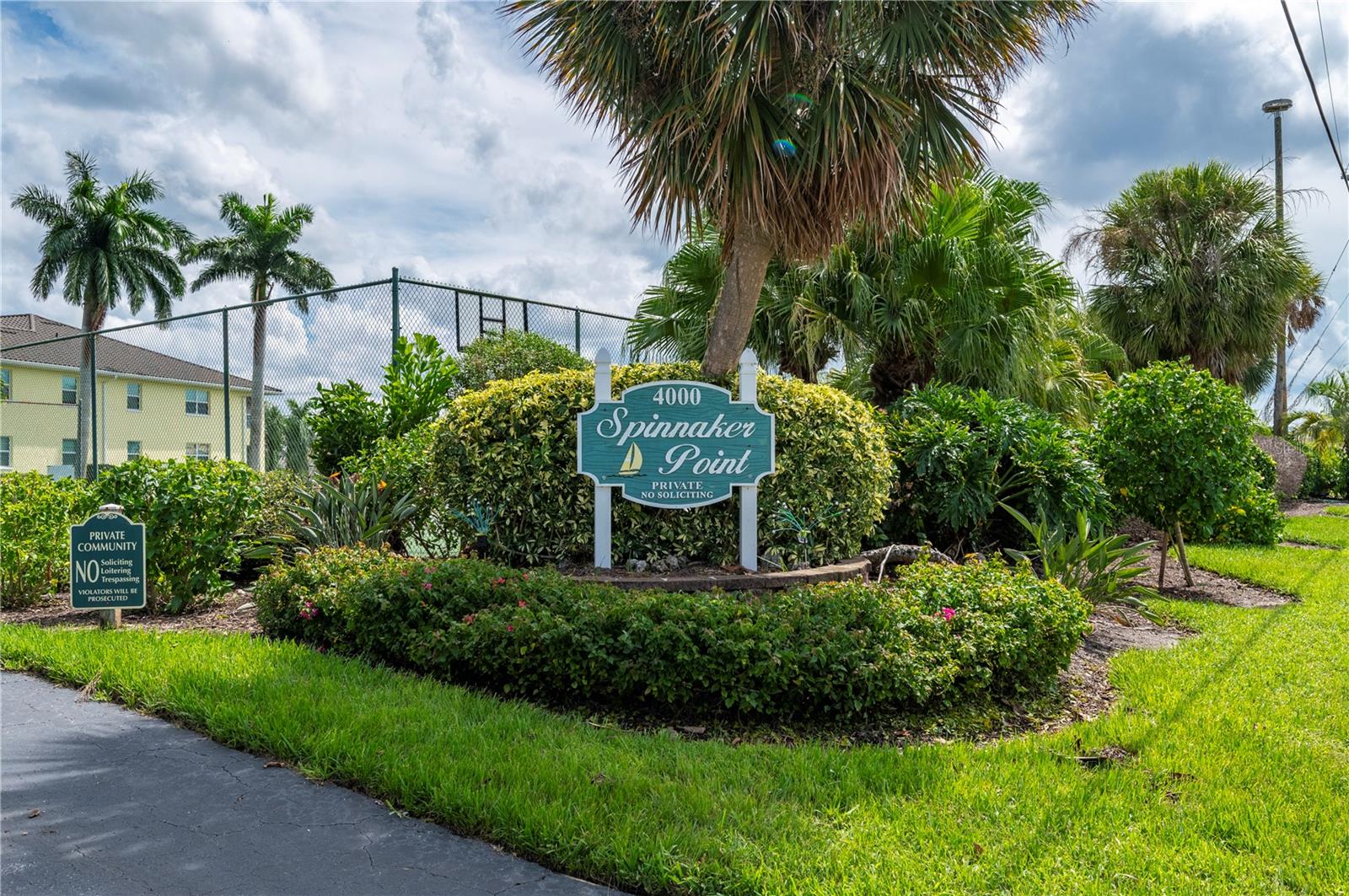 4000 Bal Harbor Boulevard, FL
