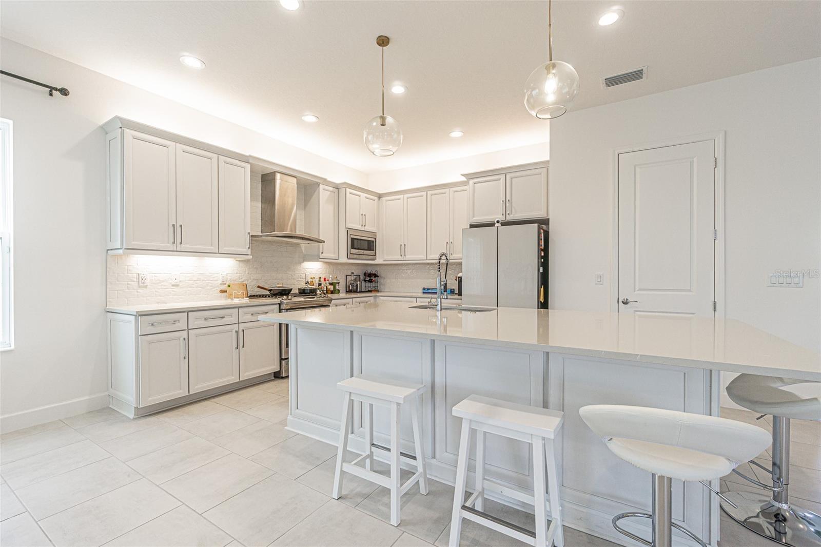 32353 Rosewood Meadow Lane, FL