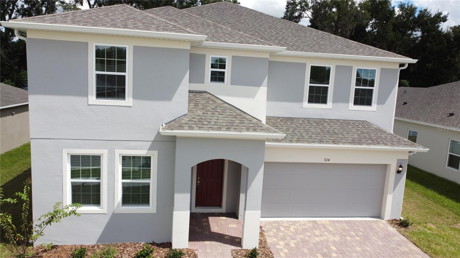 924 Avenal Lane, FL