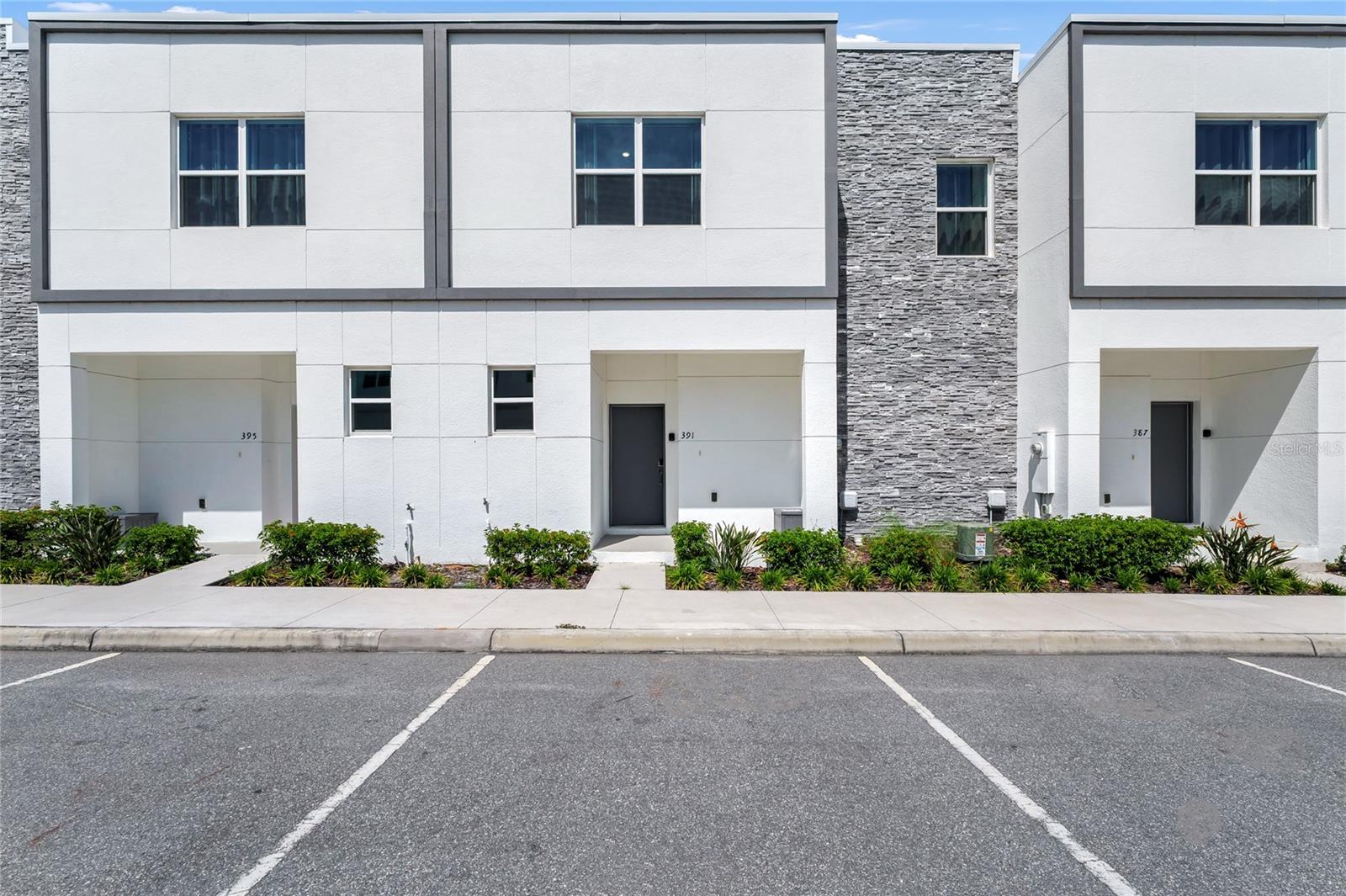395 Famagusta Drive, FL
