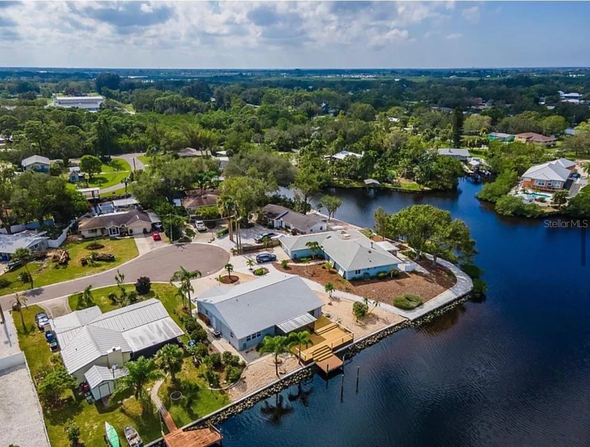 805 Leisey Circle, FL