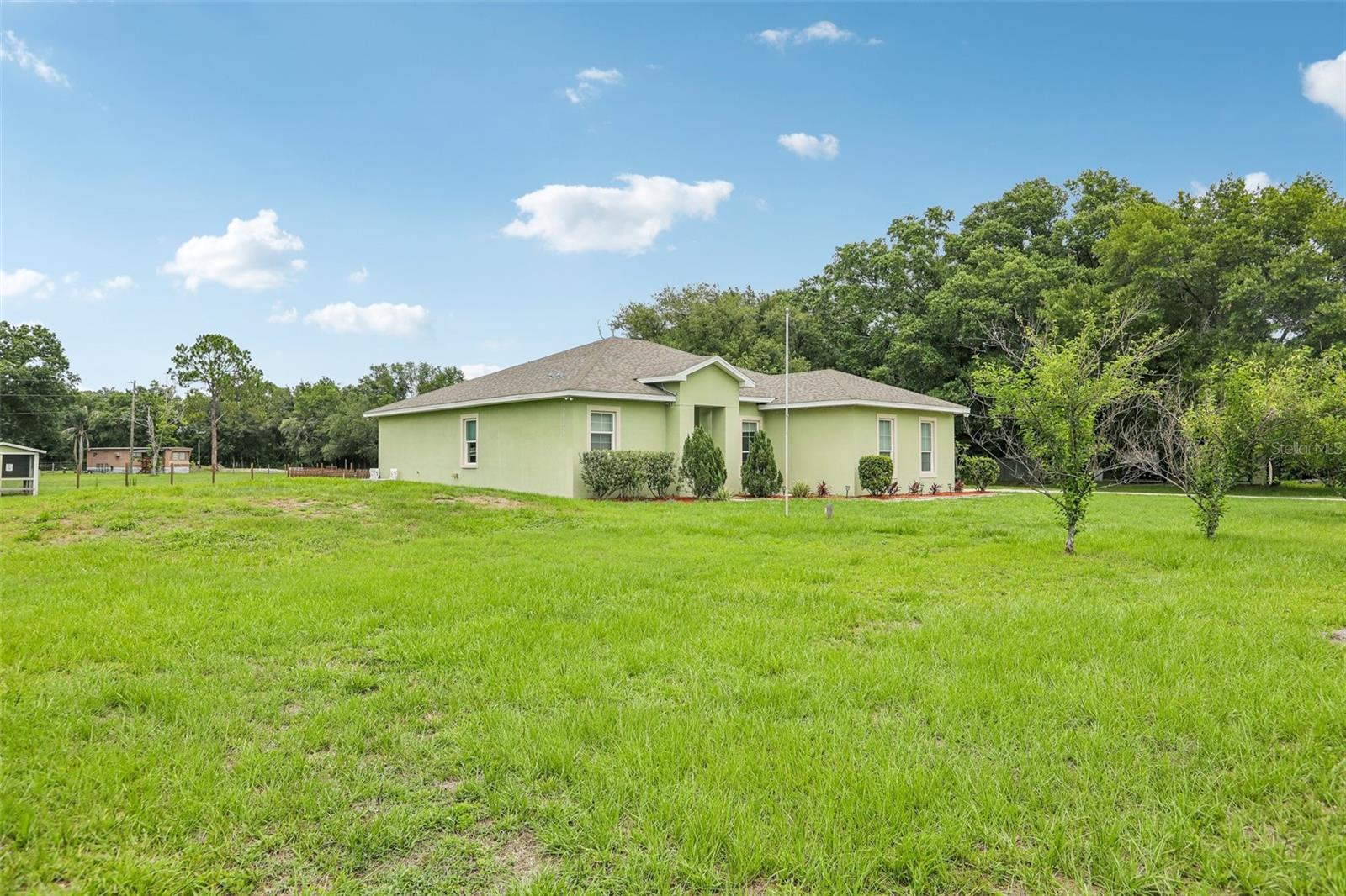 9876 Pangola Loop, FL