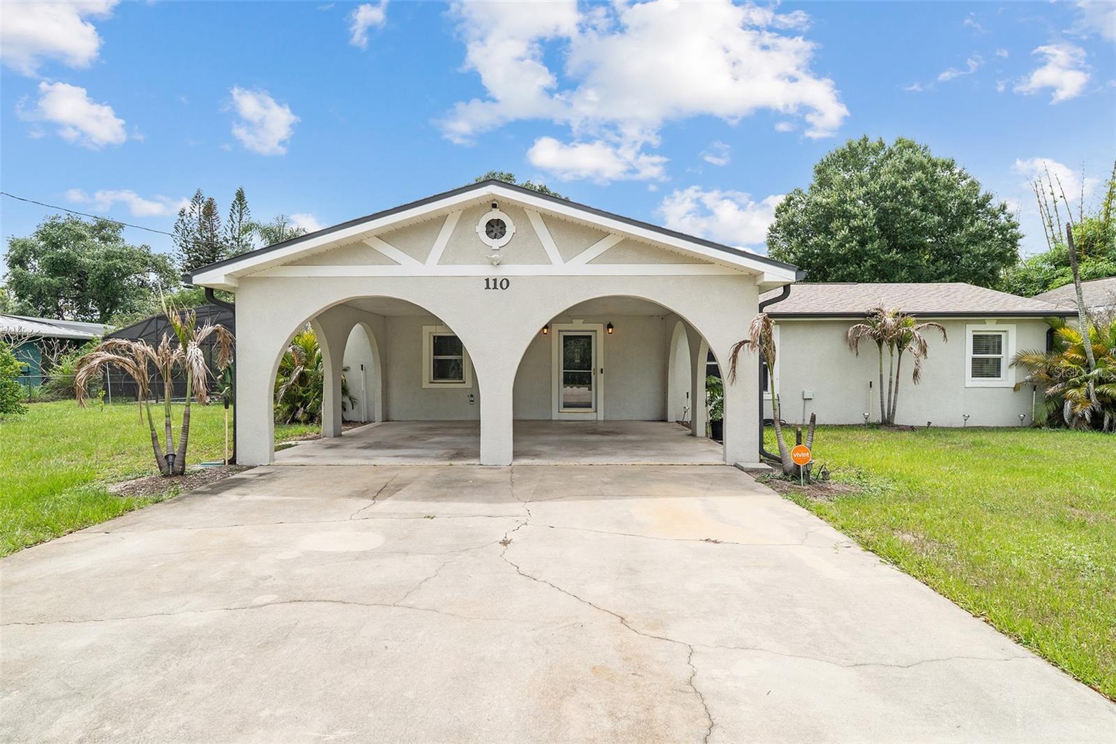 110 Edgewater Dr, FL