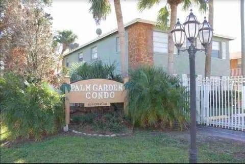 712 Michigan Ct, FL