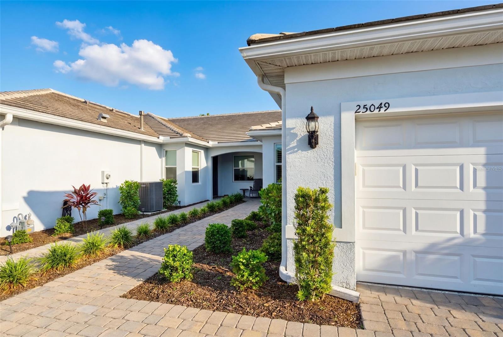 25049 Pearl Lake Circle, FL