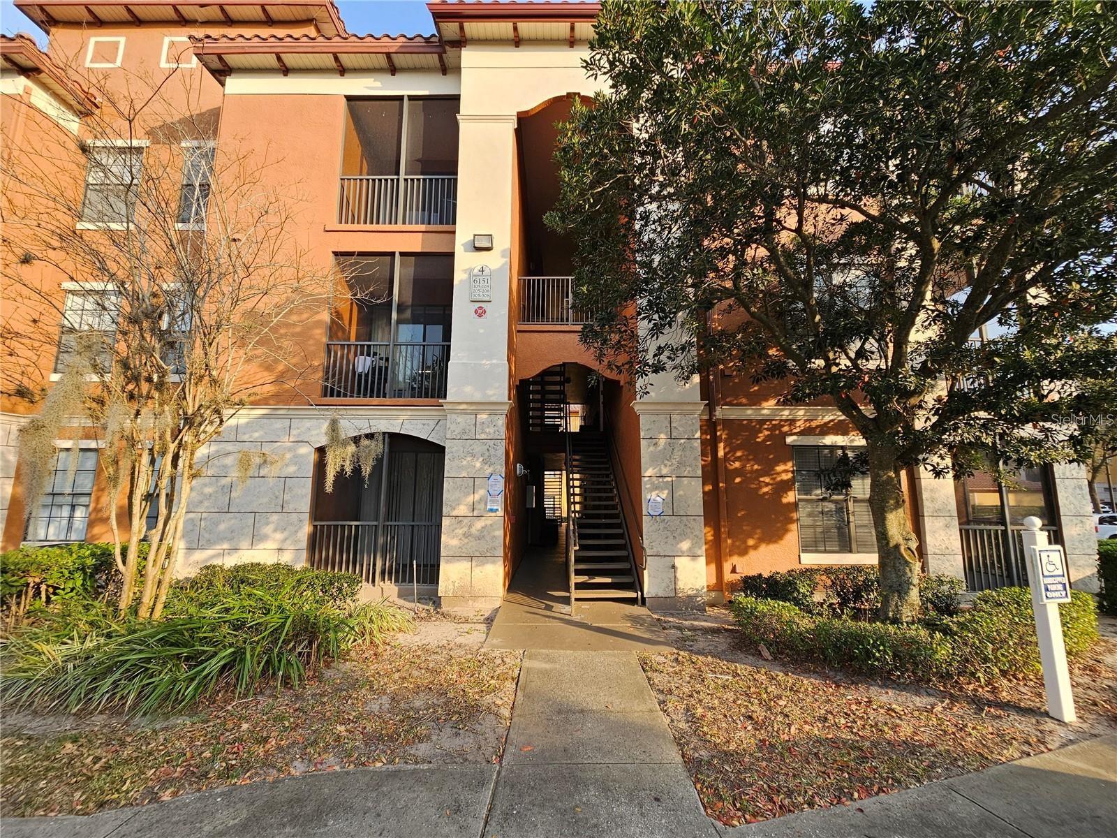 6151 Metrowest Boulevard, FL