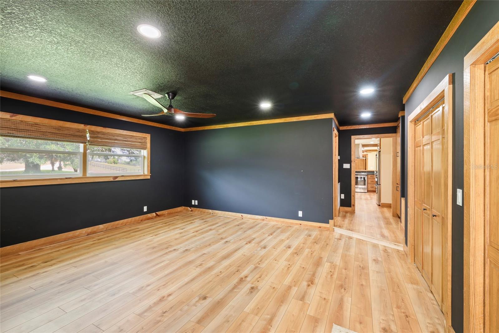 503 Bear Road Road, FL