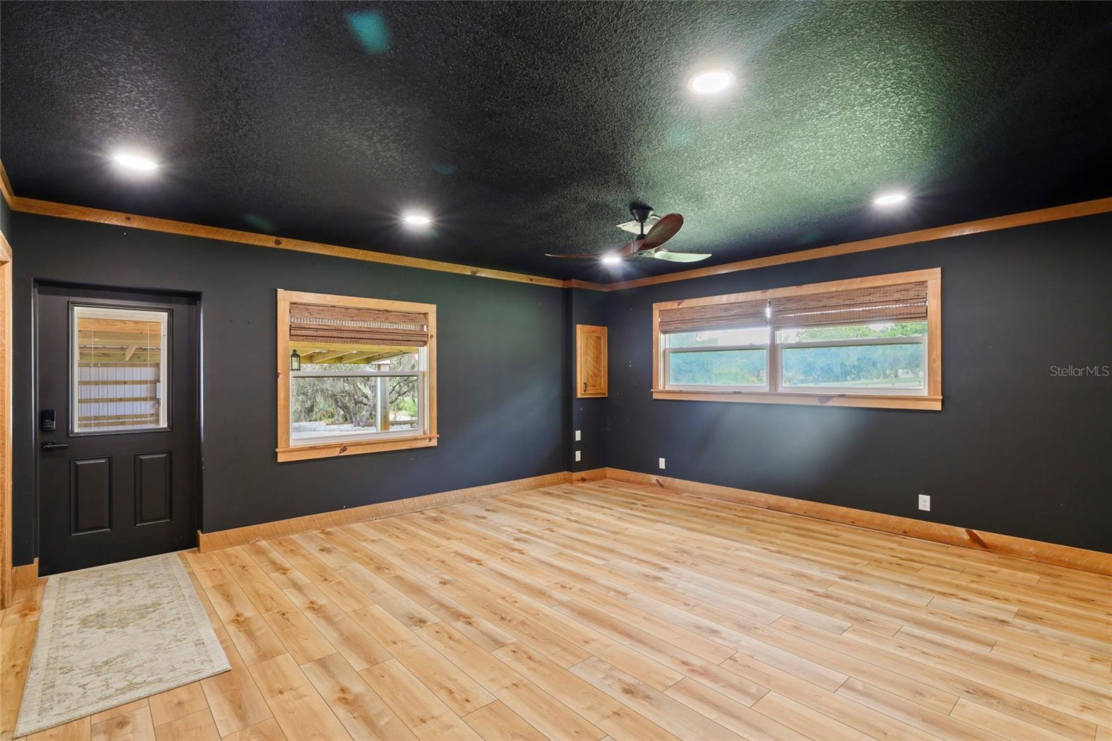 503 Bear Road Road, FL