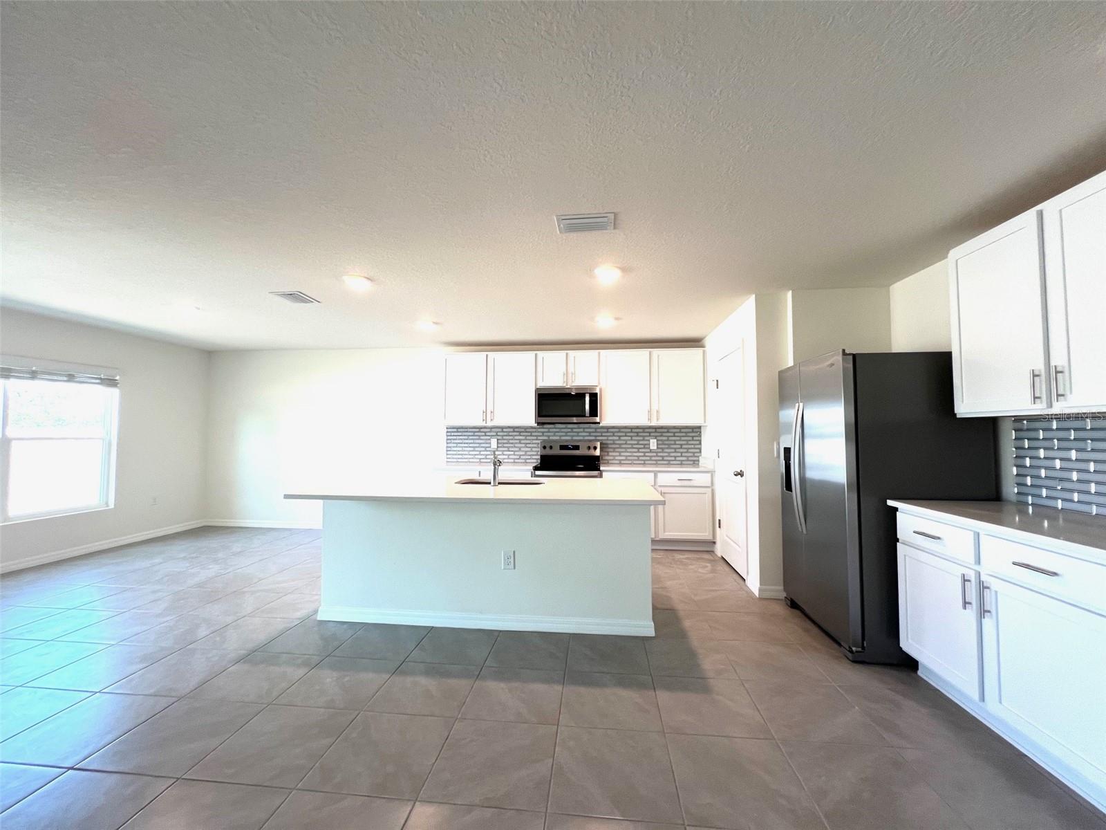 6527 Se 1st Loop, FL
